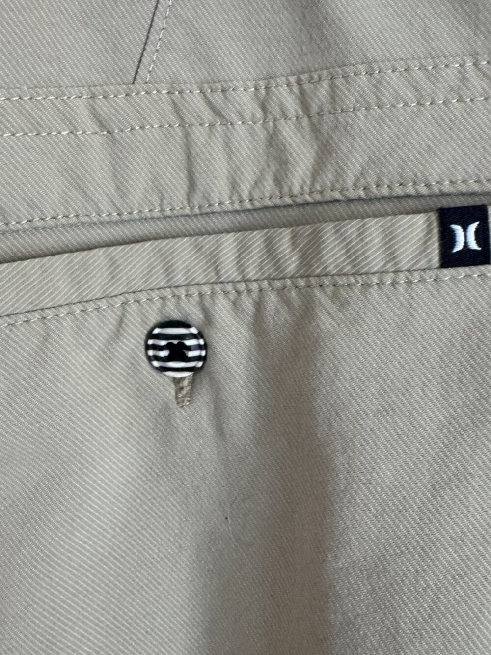 Hurley Dri-FIT Khaki Golf Shorts Men’s 38 Performance Casual - Picture 6 of 7